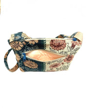 Load image into Gallery viewer, &quot;Purse&quot; by Kendra Dorfan
